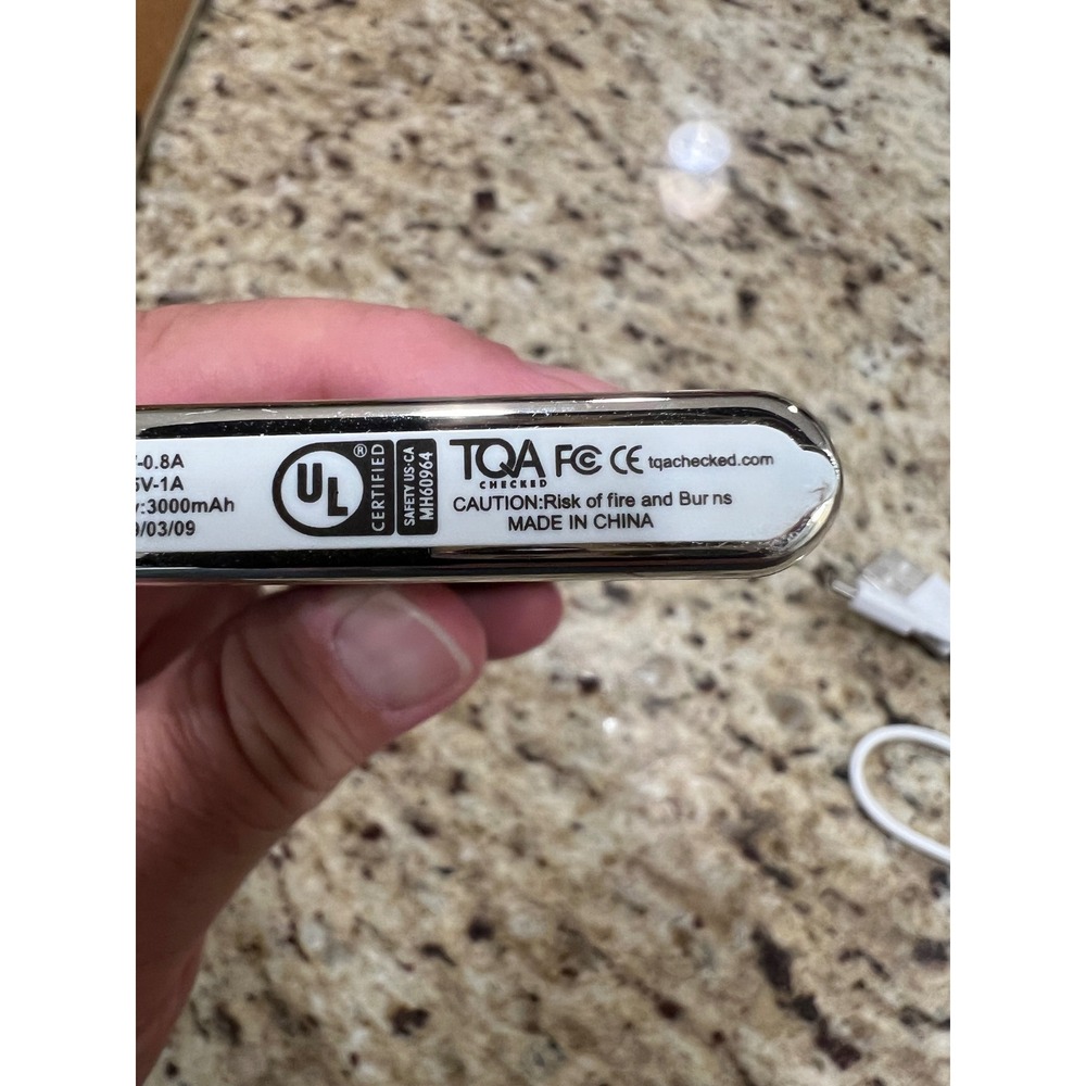 Missouri Farm Bureau Power Bank 3000mAh Portable Charger Model 2623 Black - Picture 4 of 6